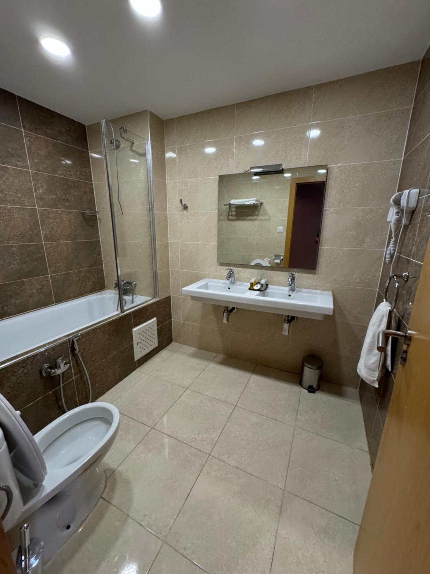 Le Zenith Hotel Oran Eksteriør bilde