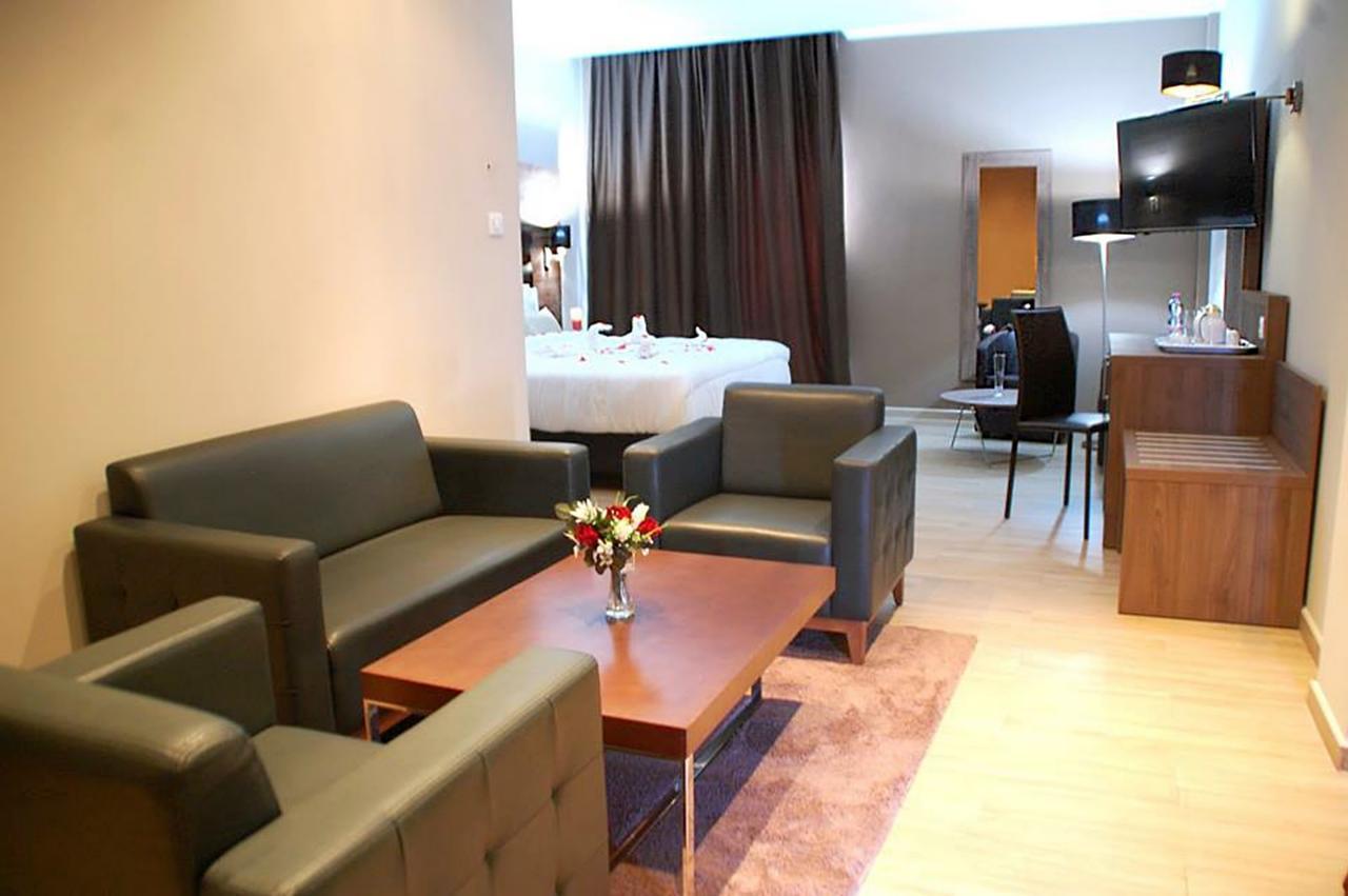 Le Zenith Hotel Oran Eksteriør bilde