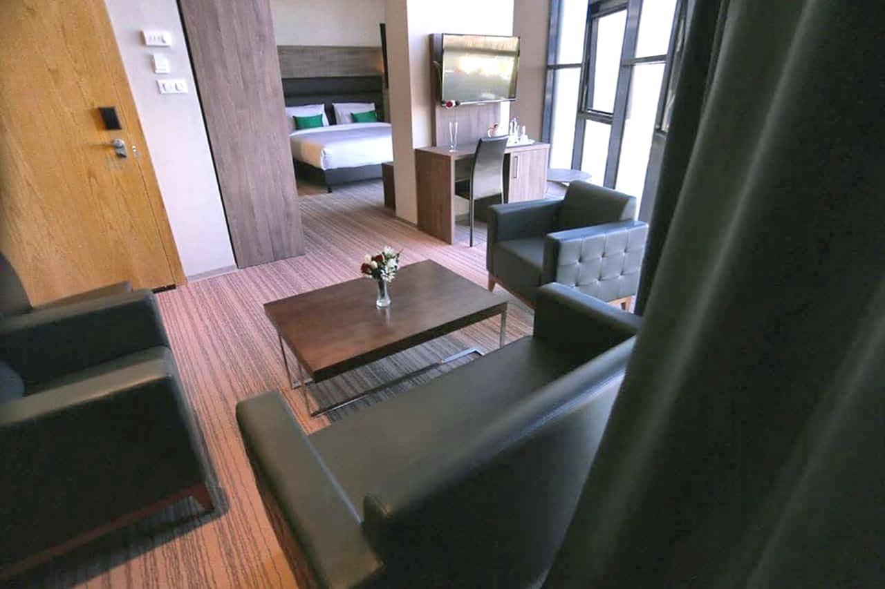 Le Zenith Hotel Oran Eksteriør bilde